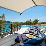 Luxury Brac Sea Horizon With Pool And Sup *